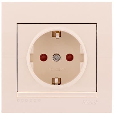 Розетка DERIY с защитой от детей керамика со вставкой крем 702-0303-124 - фото 35535