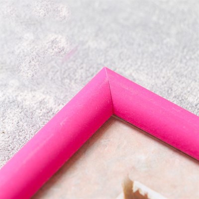 Фоторамка розовая флюорисцентная пластик 10*15см 4412927 - фото 58484