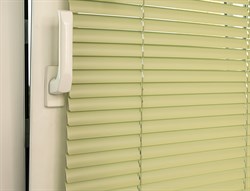 Жалюзи DELFA ПВХ NO.RF-M-511 50/160 олива - фото 72706