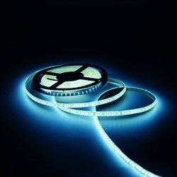 Лента GAUSS LED Elementary светодиодная 2835/120-SMD 9.6W 12V 5м DC холодный белый IP66 356000310 - фото 95684
