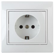 Розетка ЭРА 2Р+Е Schuko Intro 16АХ-250В Plano бел 1-202-01