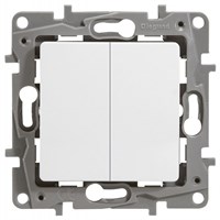 Выключатель LEGRAND Etika 2х-клав. 10АX на винтах (белый) 672202