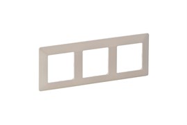 Рамка LEGRAND DIY VALENA Life на 3 поста слон.кость 754043