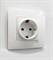 Розетка LEGRAND Etika 2К+З на винтах (белый) 672221 - фото 84051